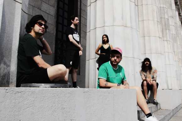 El Cómodo Silencio de los que Hablan Poco en Lima: 10 años de “Run Run” y la llegada de&nbsp;“San”