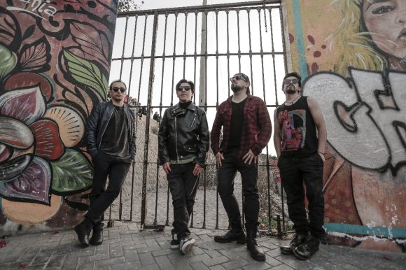 Berry expande el rock hecho en Cusco a todo el país con el estreno de «Cadenas de oro en mentes&nbsp;cortas»